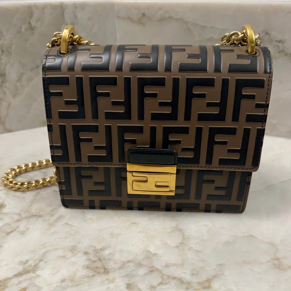 Fendi Kan I - Picture 2 of 15